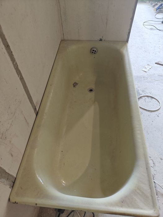 Продам залізну ванну