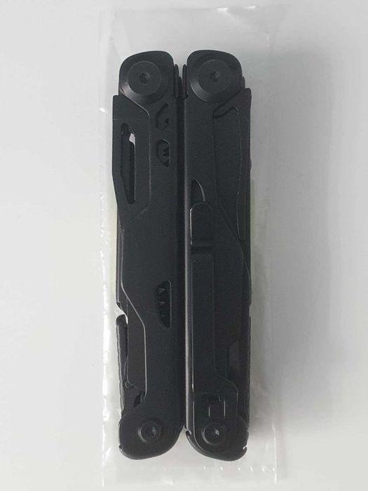Multitool czarny stal 14C28 280 gram plus bity etui Multinarzędzie