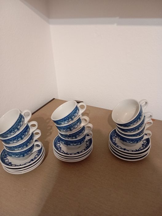 Chávenas e pires (12)