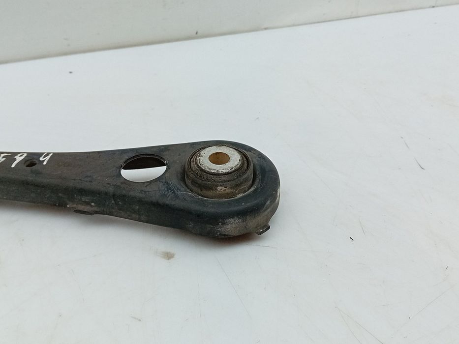 Braço de suspensão trás esquerdo AUDI A4 Avant (8E5, B6)