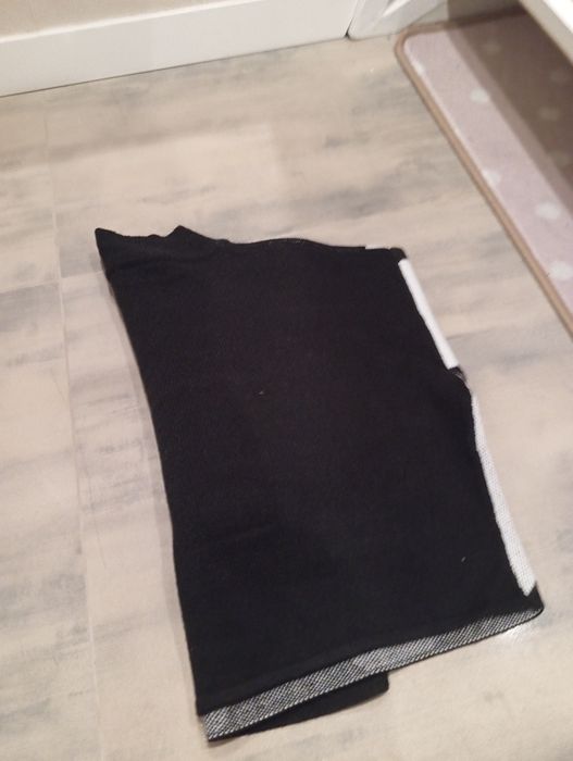 Sweter H&M w rozmiarze XS