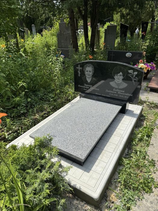 Бюджетні памʼятники з НАТУРАЛЬНОГО КАМЕНЮ | Одинарні | Подвійні