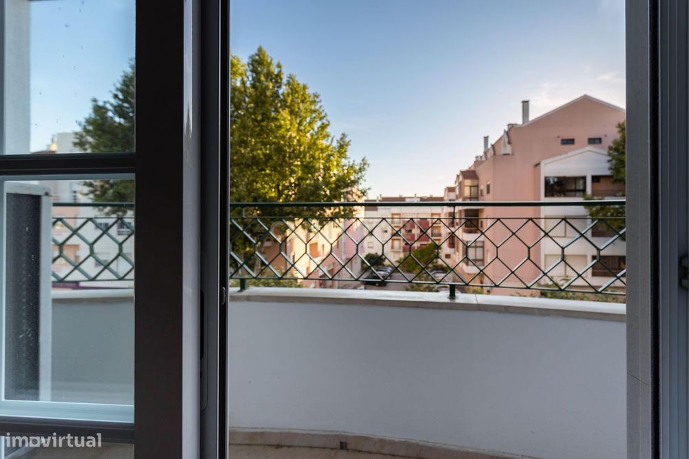 Apartamento T2 com Suite, Parqueamento e Arrecadação | Montijo