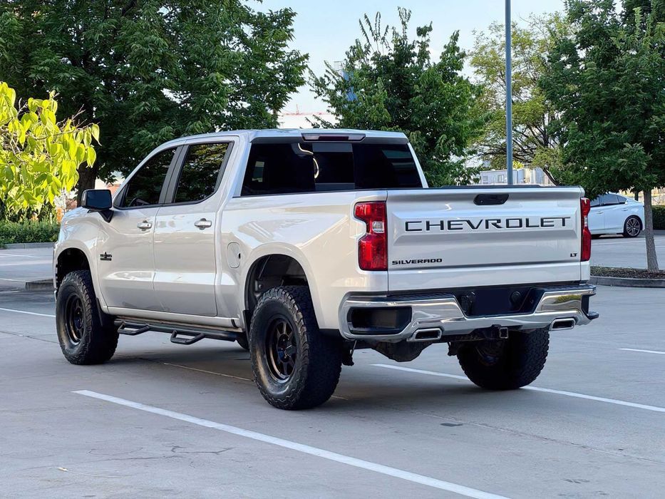 Chevrolet Silverado 1500      2021