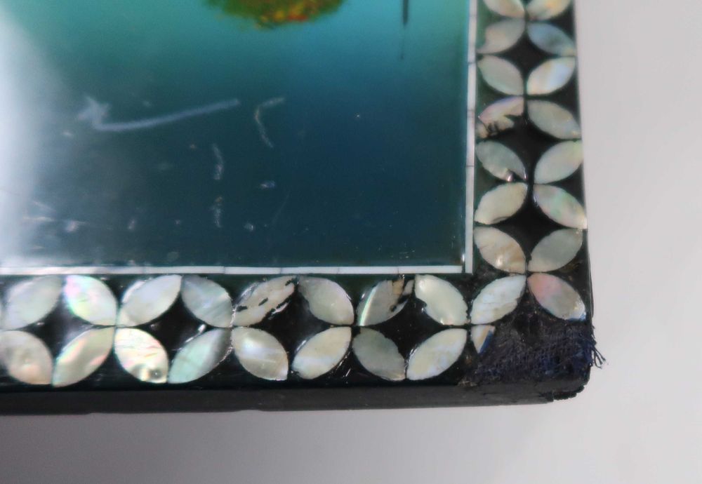 2 placas antigas da china com madrepérola - Cavalos