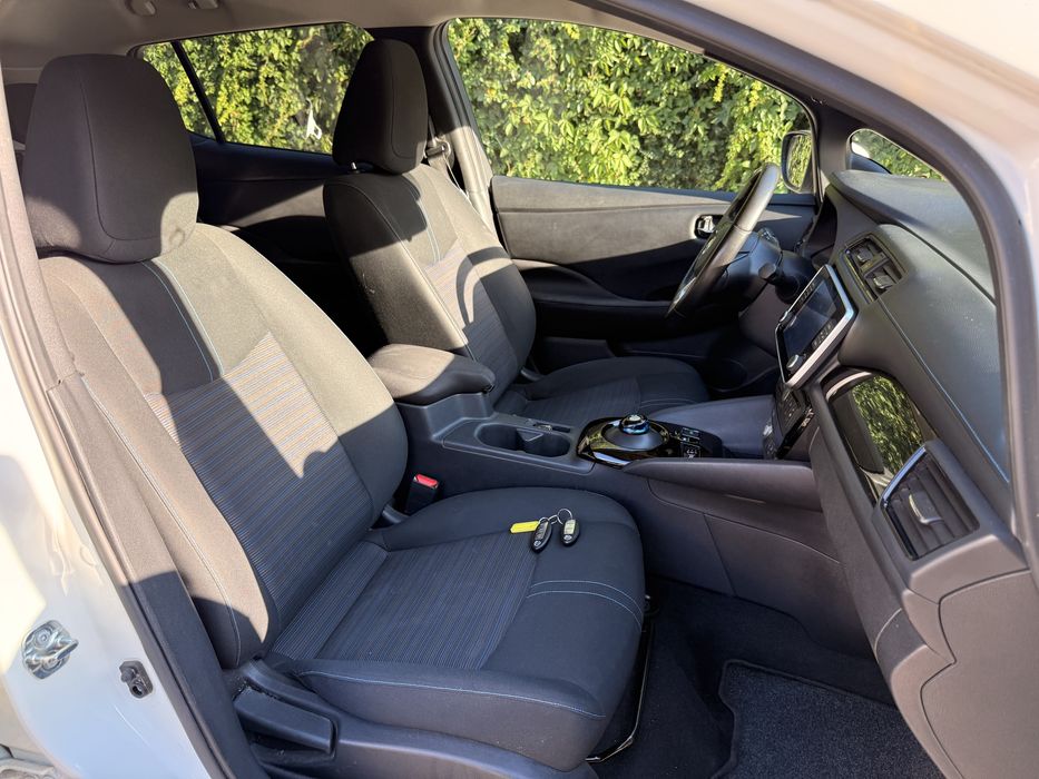 NISSAN LEAF 100% ELÉCTRICO
