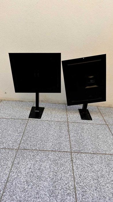 Suporte de parede para televisão.64729611985281120