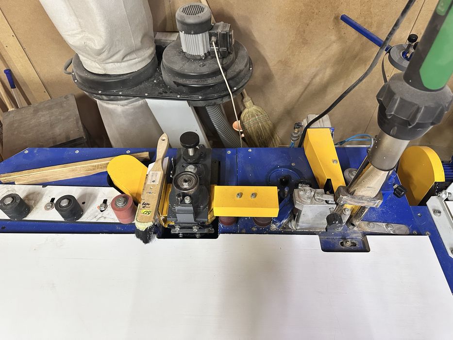 Кромкооблицювальний верстат PF-21 (клейет і фрезерує), Z-Group