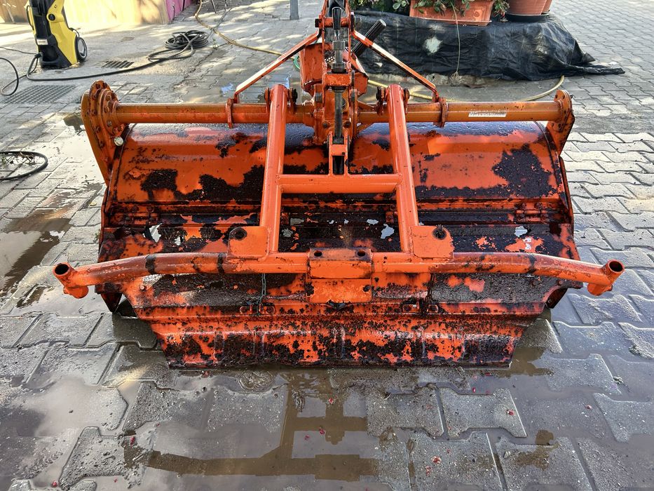 Kubota.
