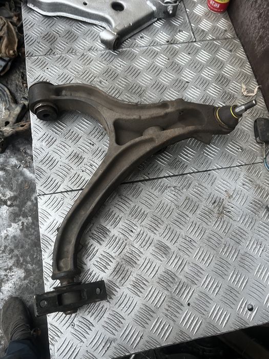 Рычаг передний Jeep Grand Cherokee wk год 07 чероки гранд