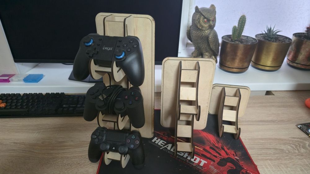 Підставка для джойстика дерев'яна