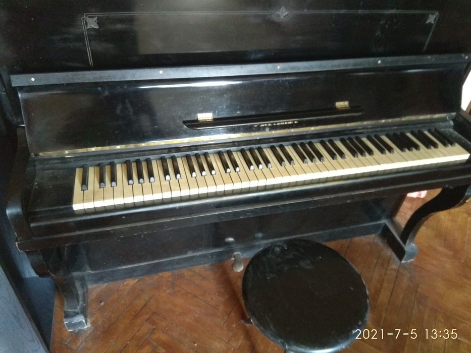 Пианино Украина ретро