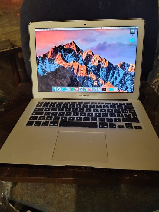 MacBook Air 13" Early 2014 / i7 / 8GB RAM / 512GB SSD