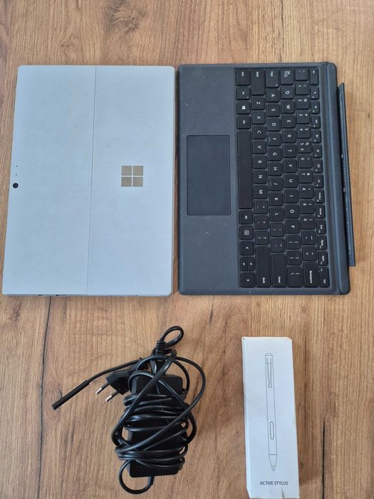 Surface Pro 6 używany stan bardzo dobry