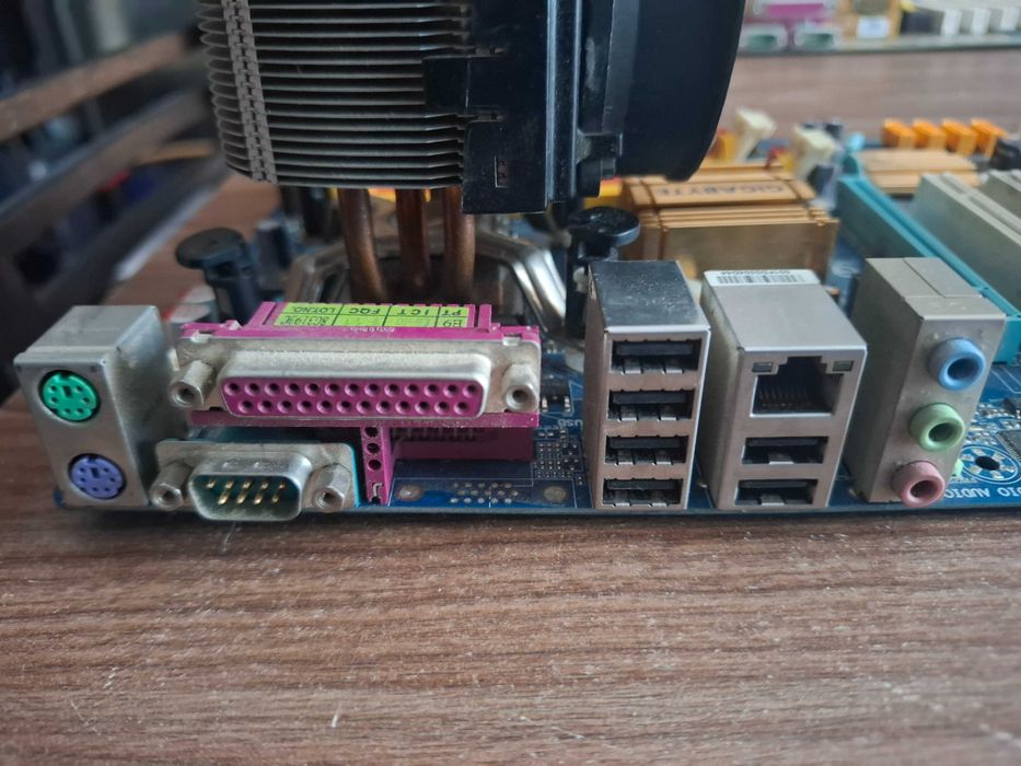 Płyta główna Gigabyte GA-P35-S3G + Core 2 Duo E7200 + 4GB DDR2 + chłodzenie Akasa nr 526