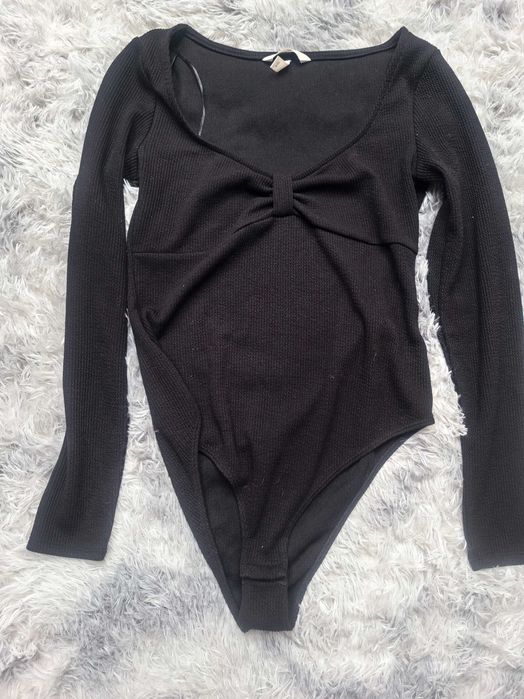 Body czarne od marki H&M