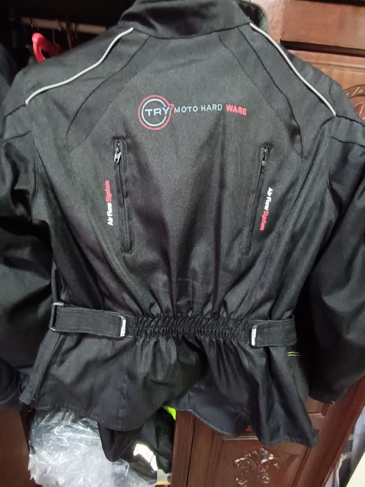 Ocasião (novas entradas em vestuário motard)