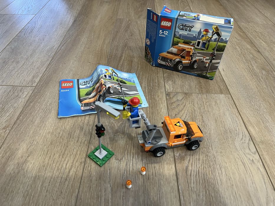 LEGO City 60054 Light Repair Truck