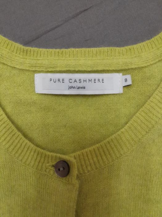 Жіночий кашеміровий кардиган.