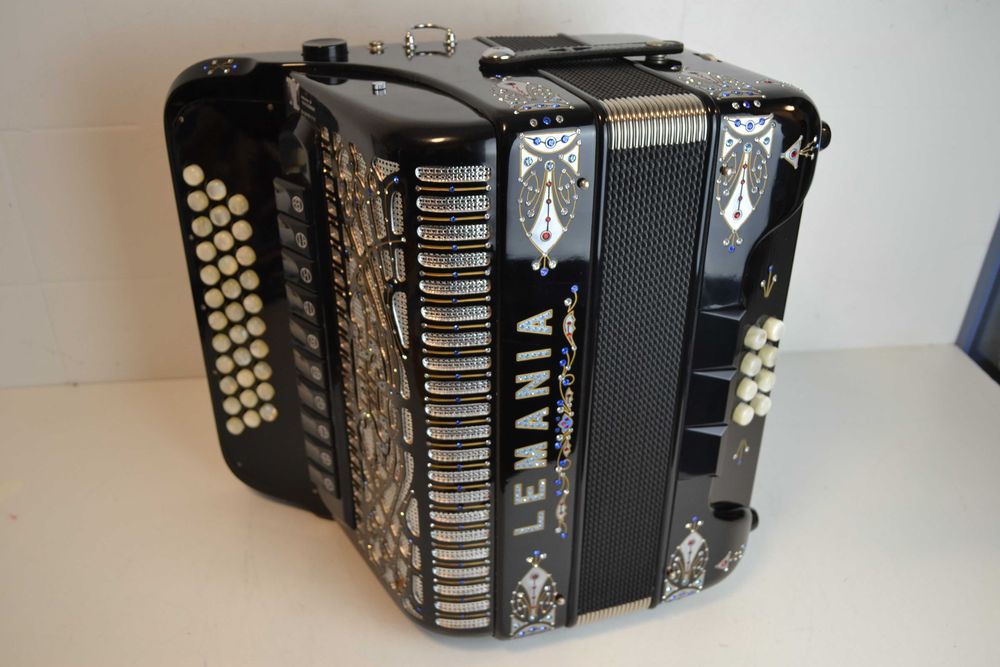 Concertina Lemania 5 Voz Com Mala