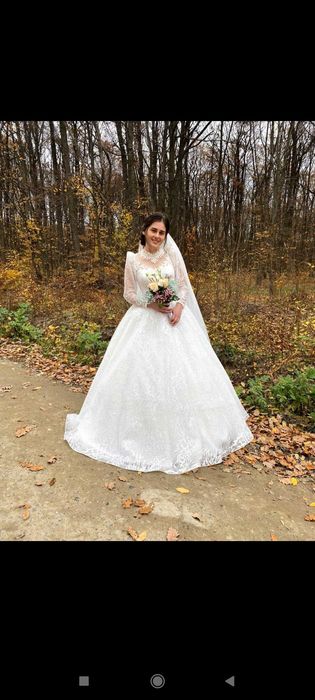 Весільна сукня - плаття