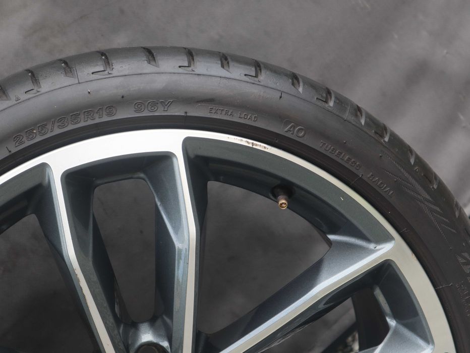 Koła FELGI AUDI OE A5 S5 A4 B8 B9 8W 19" Bridgestone 255/35 R 19 Super Stan