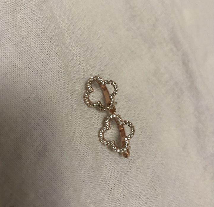 Сережки конюшина мед золото