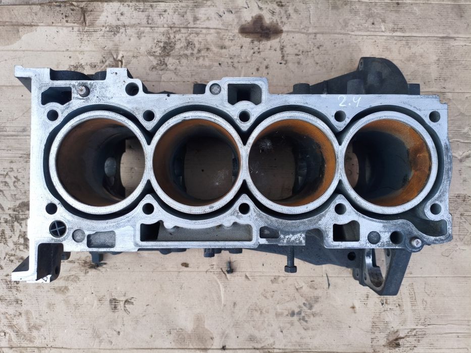 Блок цилиндров G4KA,G4KC,2.0-2.4бензин Киа,Хюндай,Kia Hyundai