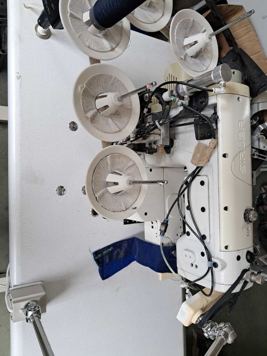 Máquina de costura Siruba w122-356