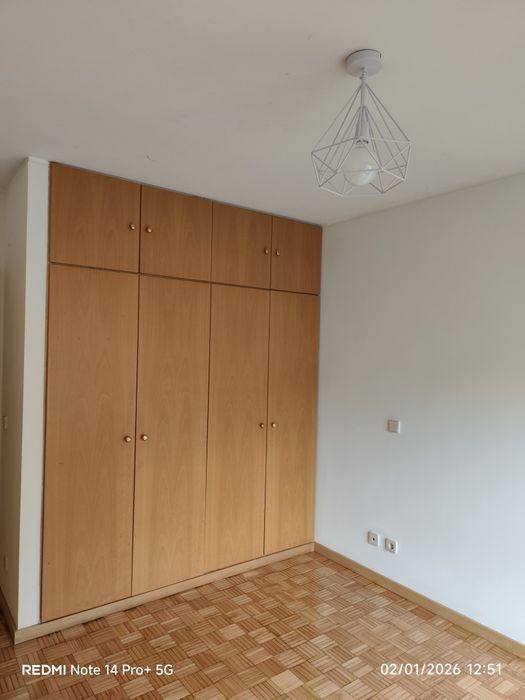 Arrenda-se apart. T1