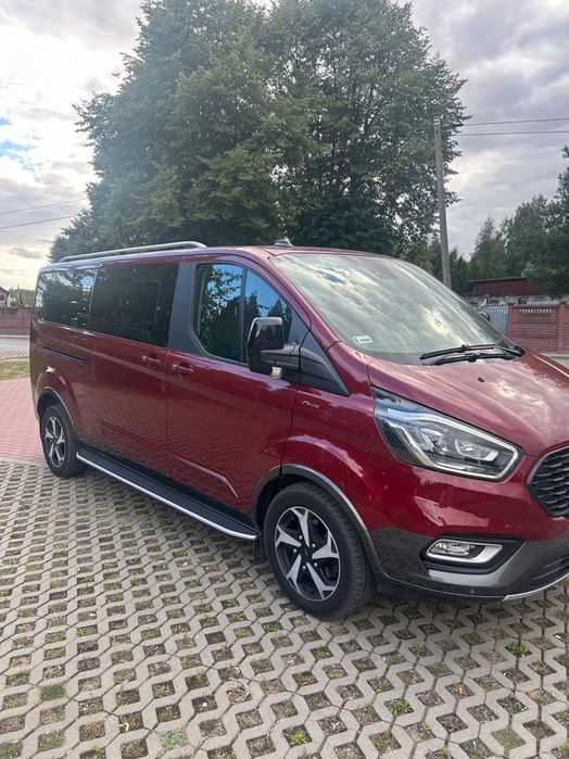 Tourne Custom 8 osób VIP