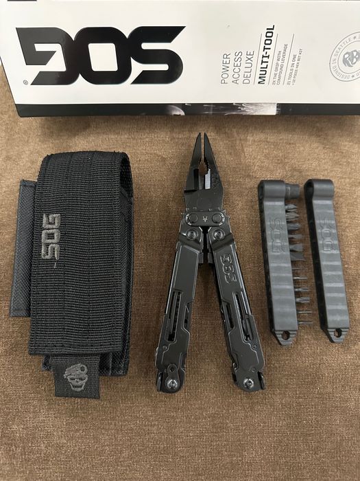 Мультитул SOG Power Access Deluxe 21in1  + набір біт та чохол