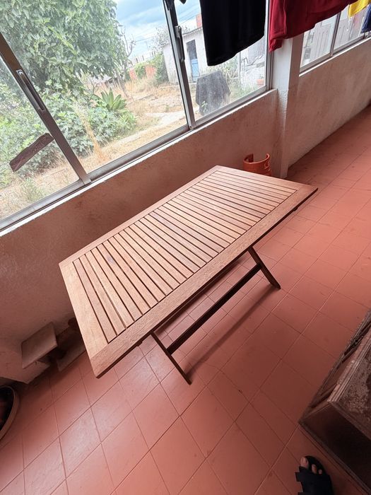 Mesa dobrável de madeira maciça para jardim/terraço – 120 × 72 cm