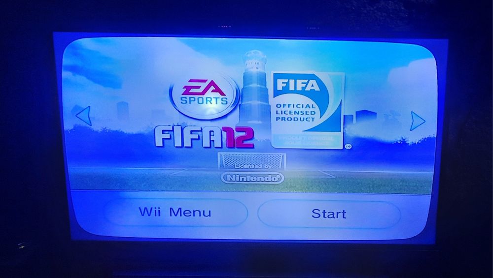 Nintendo Wii + FIFA 12