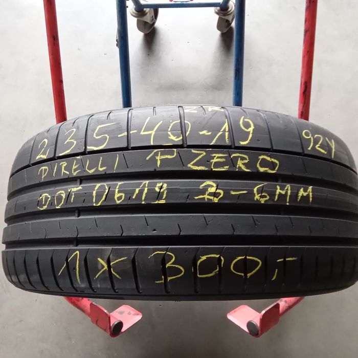 235/40ZR19 92Y Pirelli P Zero. (1szt)