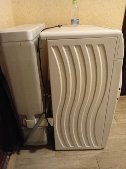 Продам машинку автомот з баком для води.