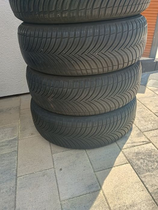 Sprzedam opony R16/215/ 65
