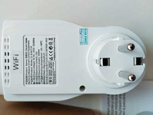Розумна Wi-Fi розетка з дисплеєм, дистанційне керування з любої точки.