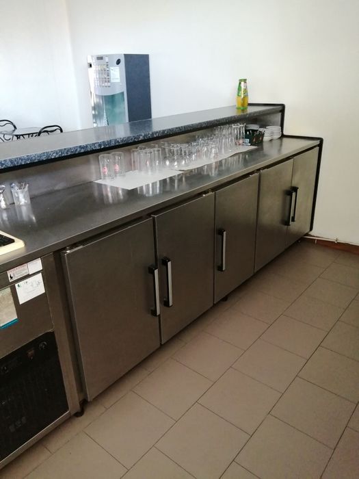 Arrendo estabelecimento comercial para Café ou Restaurante