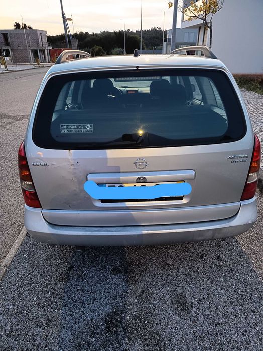 Opel Astra caravan DTI 16 V — photo 4