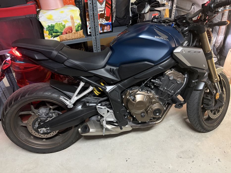 Honda CB650R 95 Cv (70 Kw) com apenas 6750 km