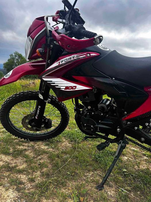 Мотоцикл FORTE FT200GY-C5B