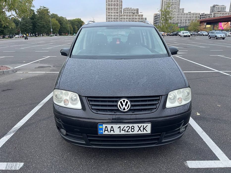 Фольцваген Тоуран