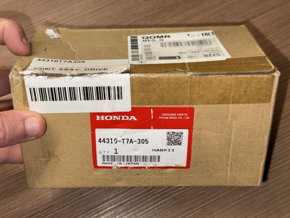 Хонда. Шарнір рівних кутових швидкостей (ШРКШ) 44310-T7A-305. Оригінал