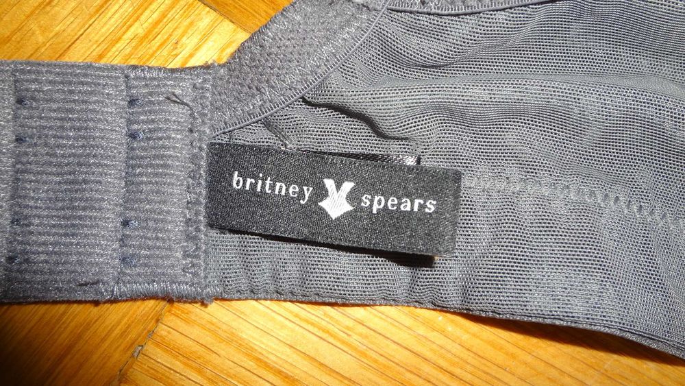 Biustonosz Britney Spears 80H  jak nowy
