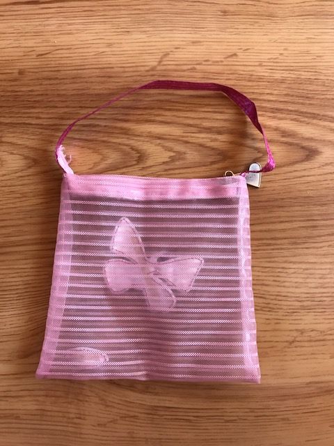 Mala da Barbie em cor de rosa