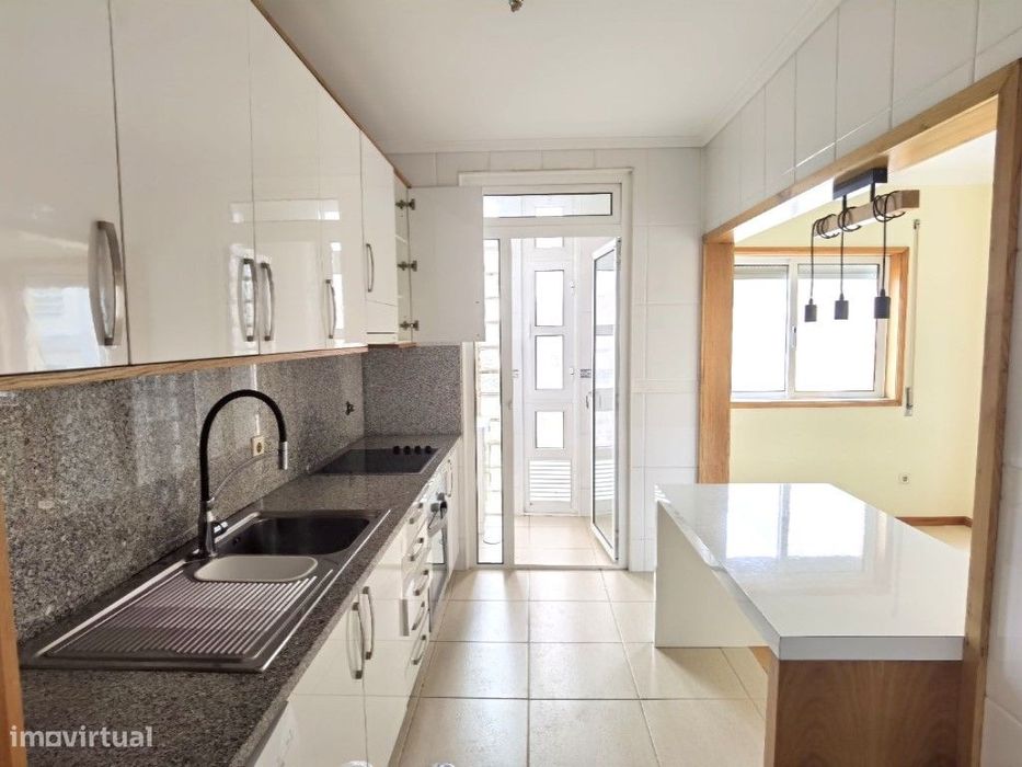 Apartamento T2 para arrendamento junto à praia de Esmoriz!