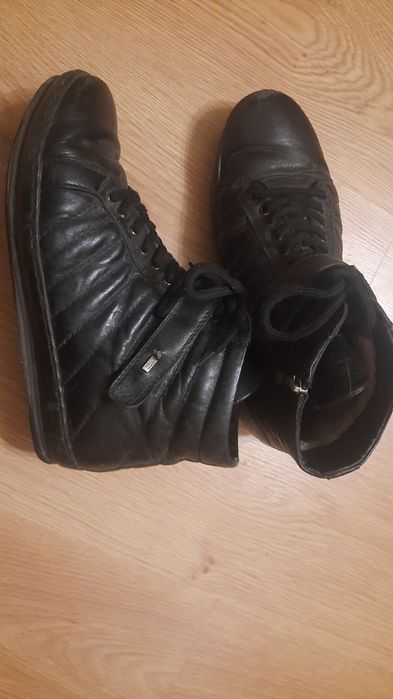 Зимові шкіряні чоботи на хлопця