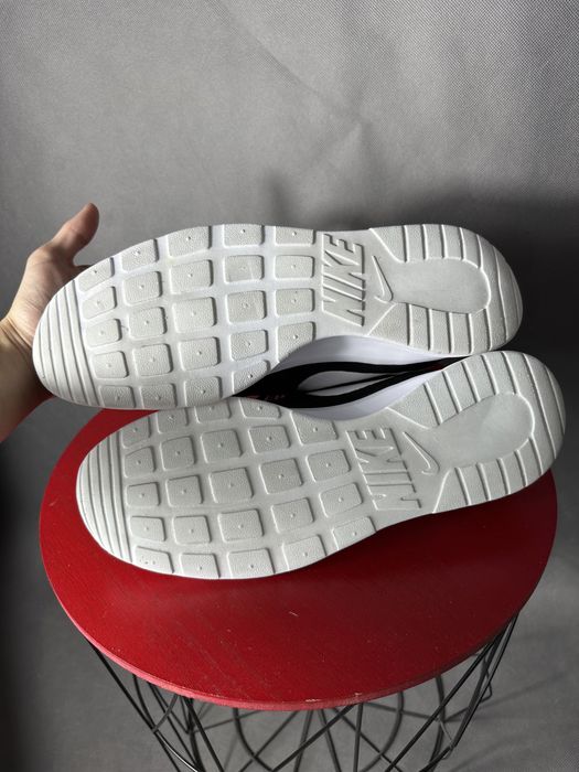 Sneakersy Nike Tanjun czrno białe