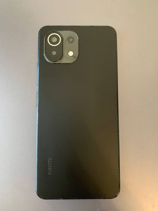 Продам Xiaomi 11 lite 5g ne. Комплектз коробкою. Новий акумулятор.